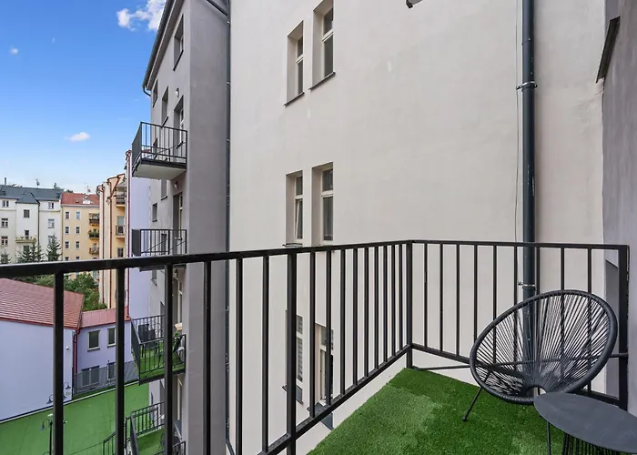 Carlsbad Suites-1 By Interhome 卡罗维发利